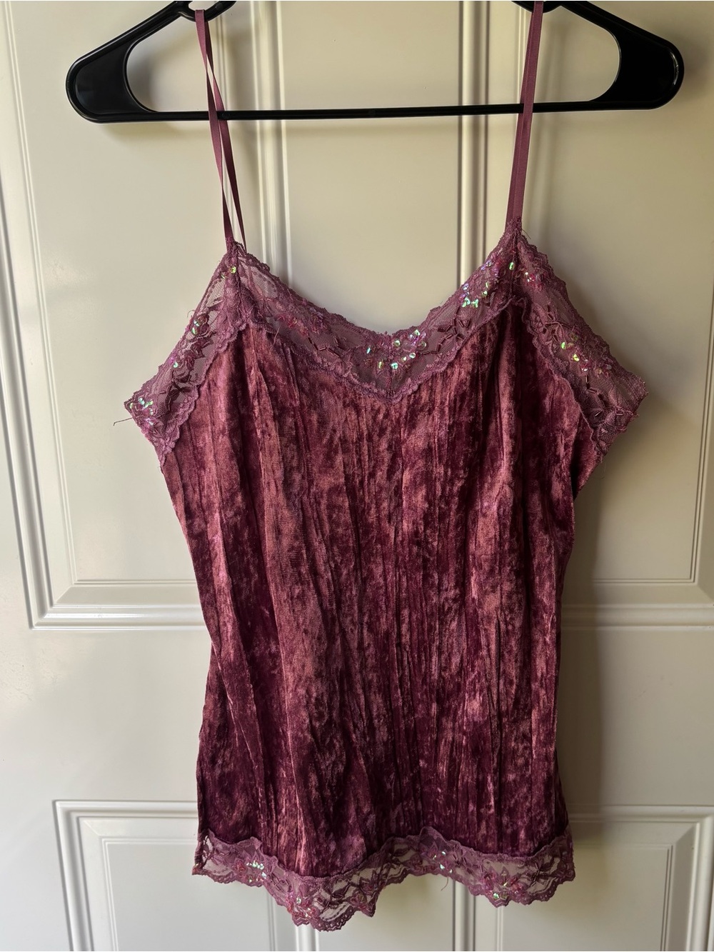 Vintage y2K Women's Velvet Lace Cami Tank Top